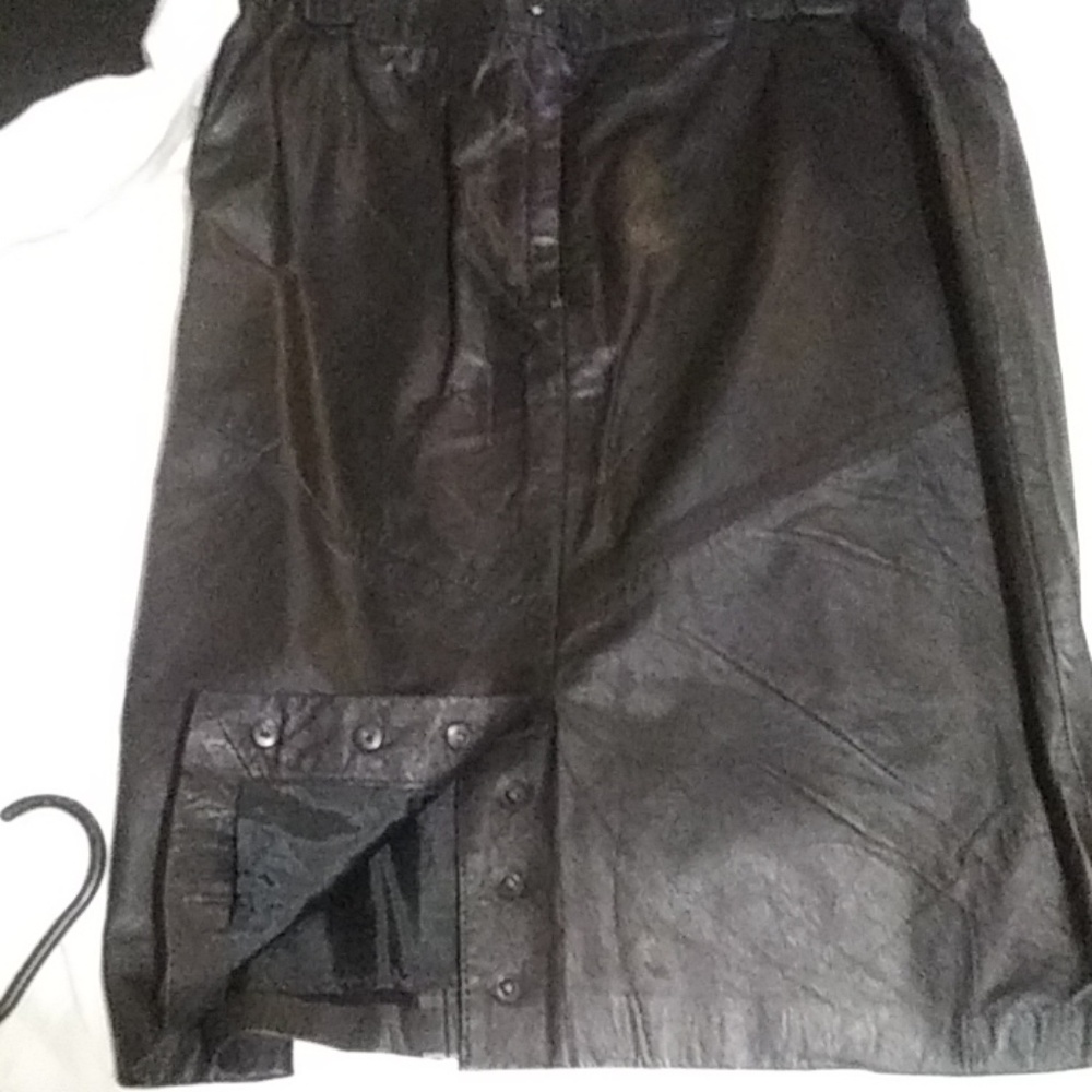 Leather skirt
